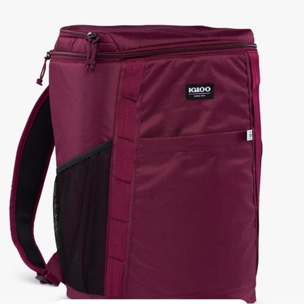 Igloo Backpack Cooler Insulated Soft Sided Bag Black Cherry 28 Can Capacity NWT